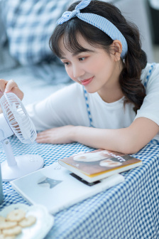 国产精品扒开腿做爽爽青涩情侣